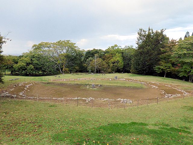 小牧野遺跡の環状列石